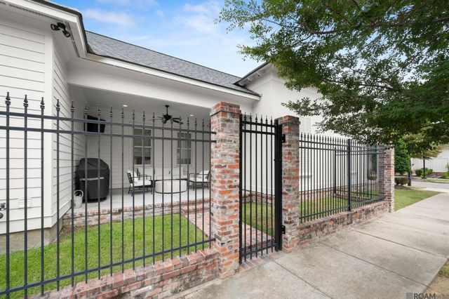 1913 Verte Dr, Baton Rouge, LA 70808