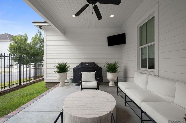 1913 Verte Dr, Baton Rouge, LA 70808