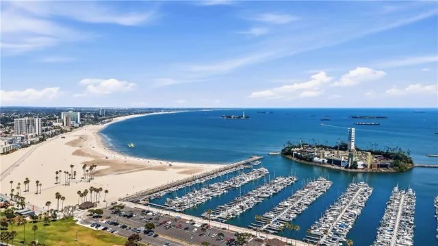 525 E Seaside Way 1105, Long Beach, CA 90802