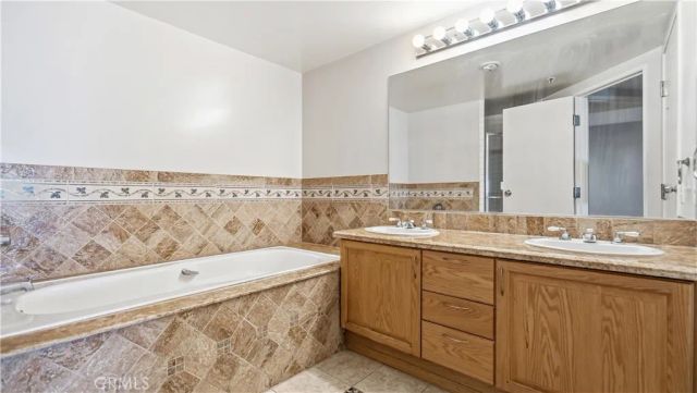 525 E Seaside Way 1105, Long Beach, CA 90802