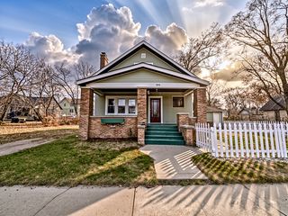 1318 6TH Avenue, Rockford, IL 61104