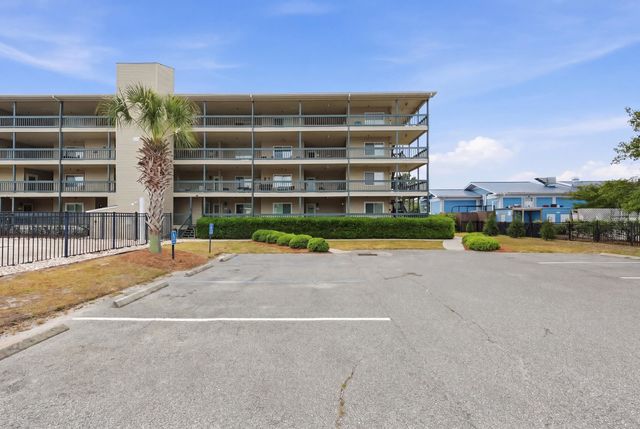 4445 Kingsport Rd Unit 101, Little River, SC 29566