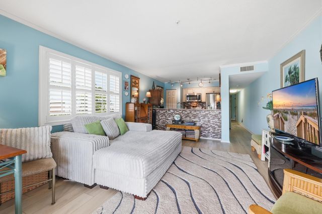 4445 Kingsport Rd Unit 101, Little River, SC 29566