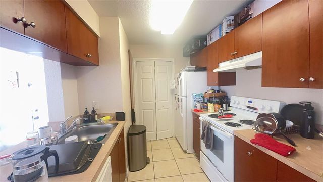 2550 N ALAFAYA TRAIL 2111, Orlando, FL 32826
