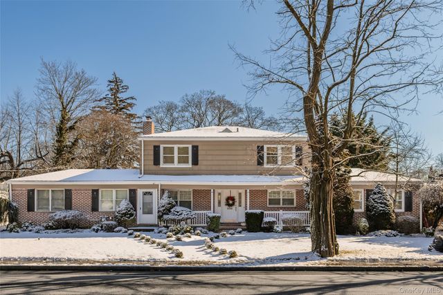 467 Hempstead Avenue, Rockville Centre, NY 11570