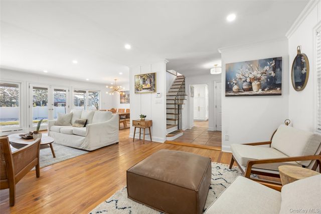 467 Hempstead Avenue, Rockville Centre, NY 11570