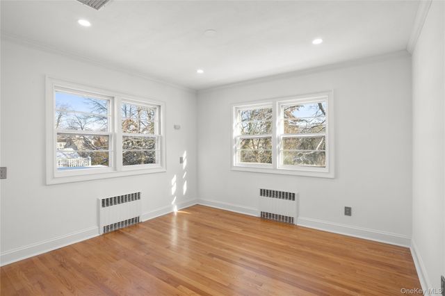 467 Hempstead Avenue, Rockville Centre, NY 11570