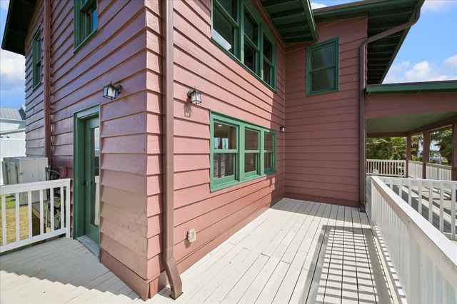 516 91st Street, Galveston, TX 77554