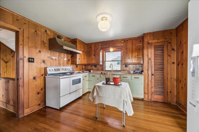 516 91st Street, Galveston, TX 77554