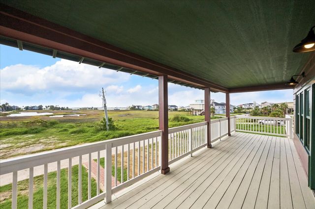 516 91st Street, Galveston, TX 77554