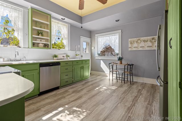 1002 Stanley Street SW, Ardmore, OK 73401