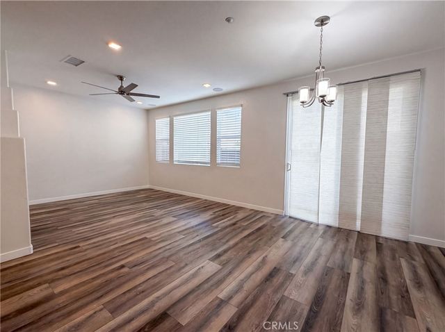 41534 King Palm, Murrieta, CA 92562