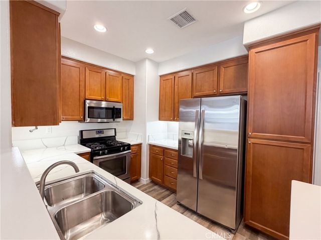 41534 King Palm, Murrieta, CA 92562