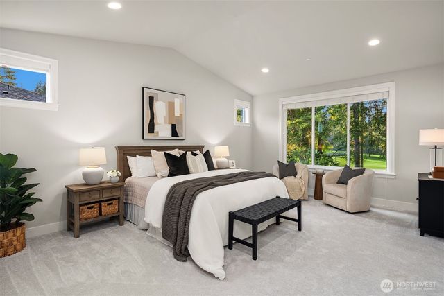 2025 211th Avenue NE, Sammamish, WA 98074