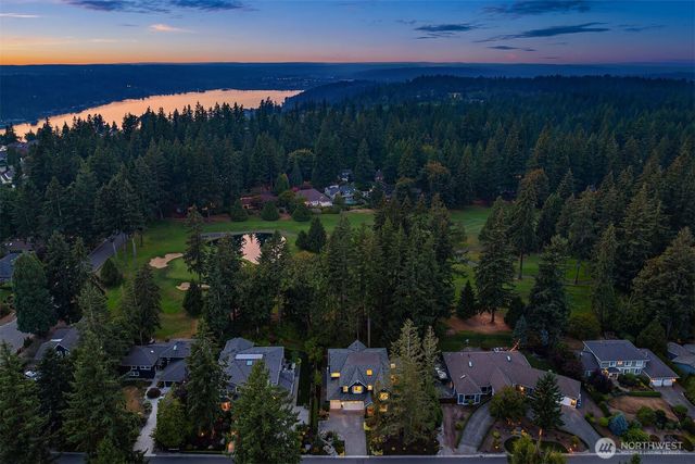 2025 211th Avenue NE, Sammamish, WA 98074