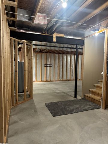 18011 Humber Bridge Drive Drive, Macomb, MI 48042