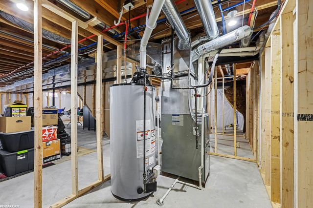 18011 Humber Bridge Drive Drive, Macomb, MI 48042