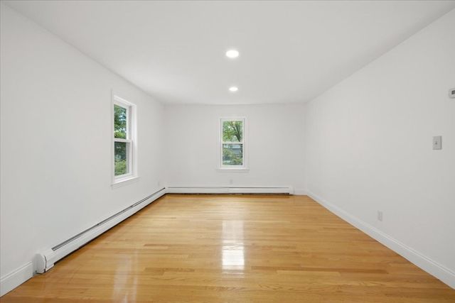 320 First Parish Rd, Scituate, MA 02066