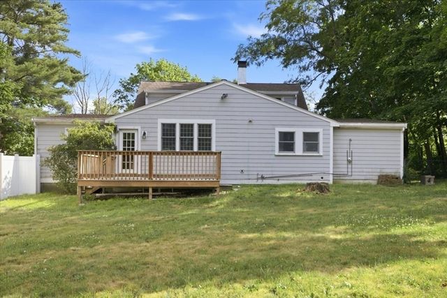 320 First Parish Rd, Scituate, MA 02066