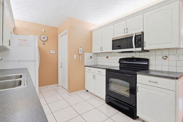 7200 SW 132nd Avenue, Miami, FL 33183