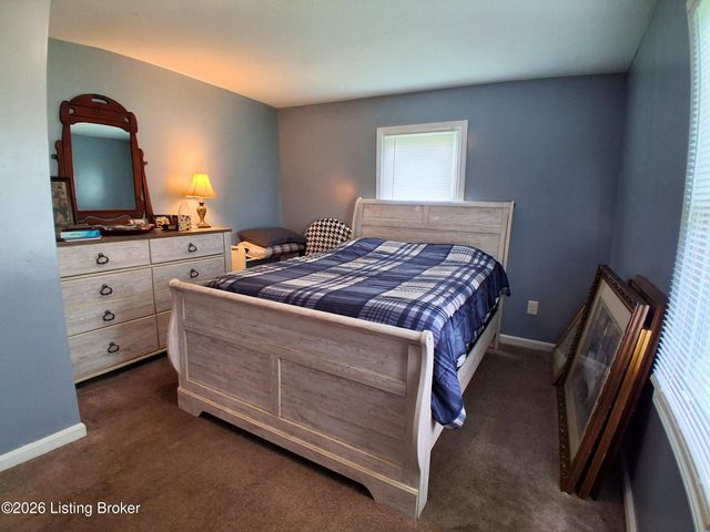 300 Dutchmans Creek Rd, Taylorsville, KY 40071