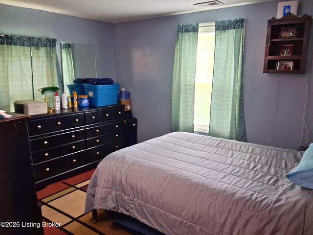 300 Dutchmans Creek Rd, Taylorsville, KY 40071