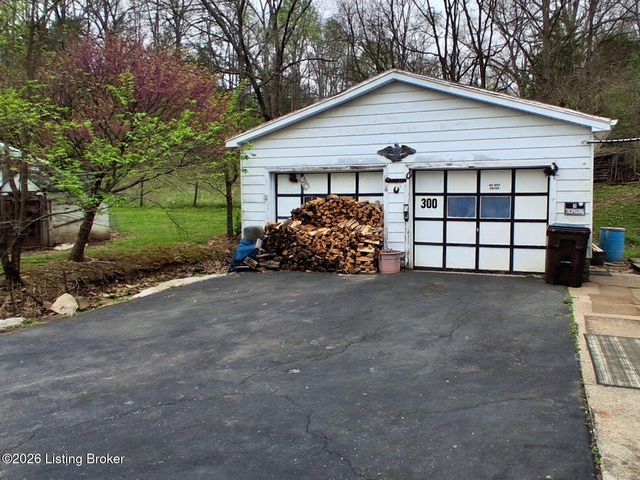 300 Dutchmans Creek Rd, Taylorsville, KY 40071