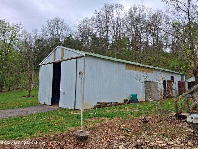 300 Dutchmans Creek Rd, Taylorsville, KY 40071