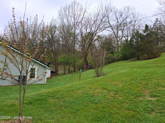 300 Dutchmans Creek Rd, Taylorsville, KY 40071
