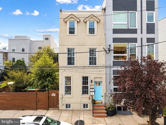 2714 W CABOT ST