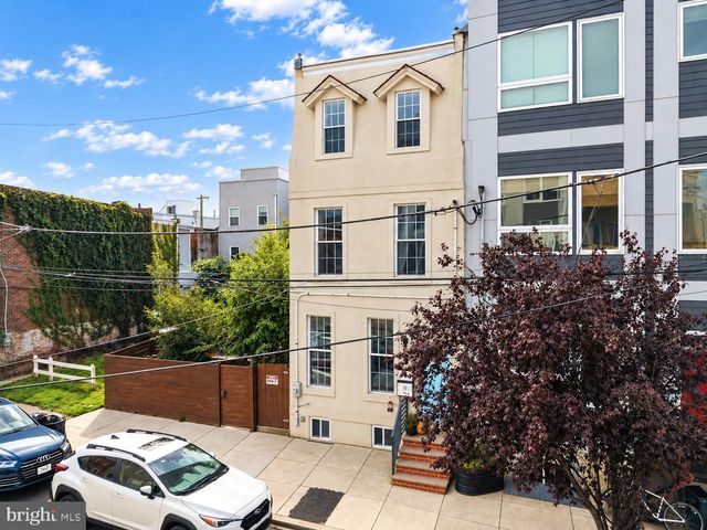 2714 W CABOT ST, Philadelphia, PA 19121