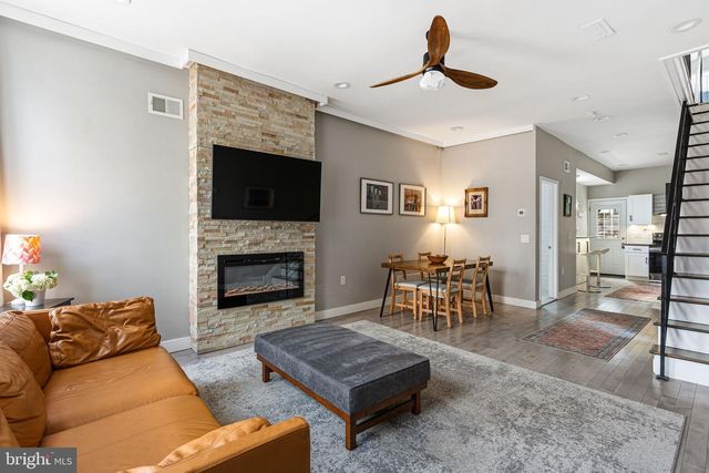 2714 W CABOT ST, Philadelphia, PA 19121