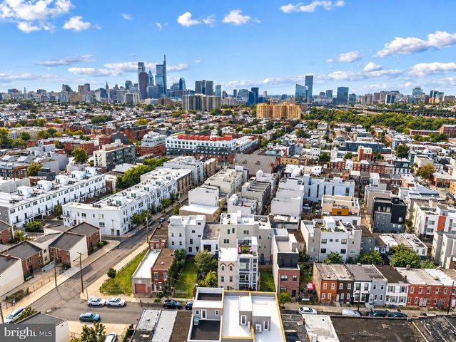 2714 W CABOT ST, Philadelphia, PA 19121