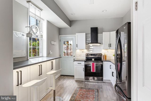 2714 W CABOT ST, Philadelphia, PA 19121