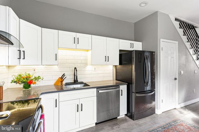 2714 W CABOT ST, Philadelphia, PA 19121