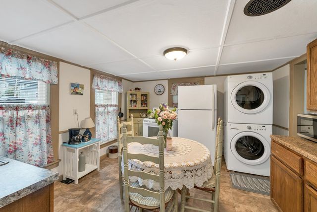 6 Central Street, Pembroke, NH 03275