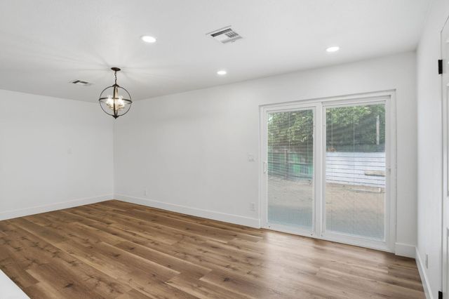 1396 Mitchell Ln, Manteca, CA 95336