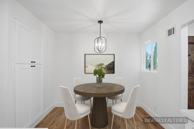 1396 Mitchell Ln, Manteca, CA 95336