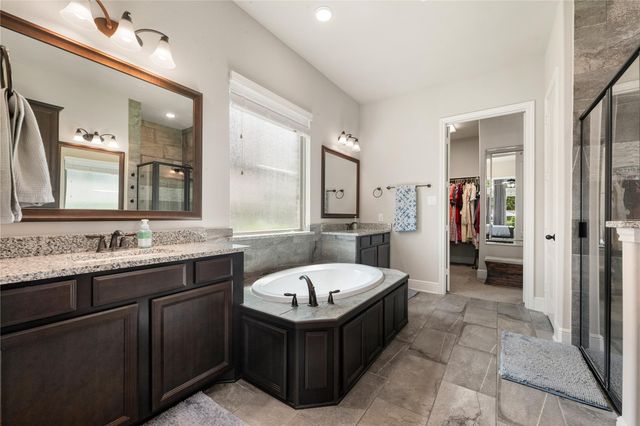 2307 Piney Creek Drive, Manvel, TX 77578