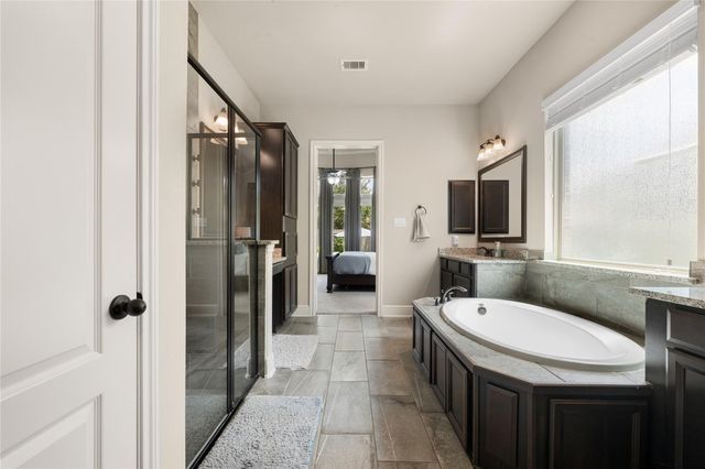 2307 Piney Creek Drive, Manvel, TX 77578