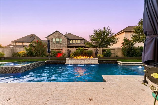 2307 Piney Creek Drive, Manvel, TX 77578