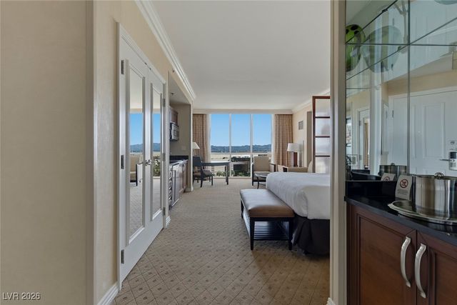 145 East Harmon Avenue 806, Las Vegas, NV 89109