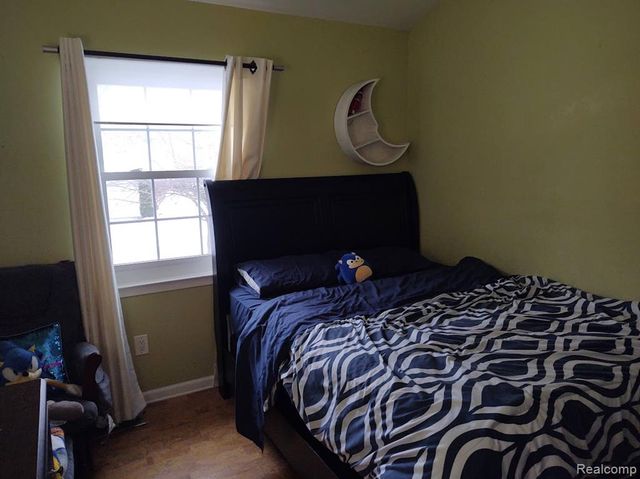 1432 Pond View Court, Wixom, MI 48393