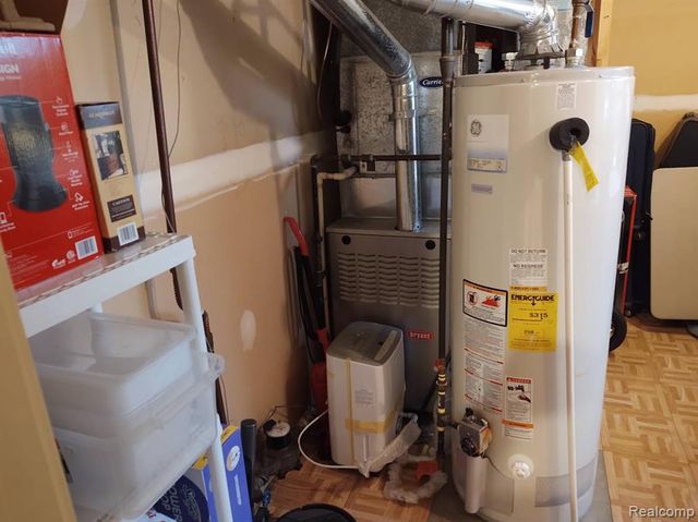 1432 Pond View Court, Wixom, MI 48393