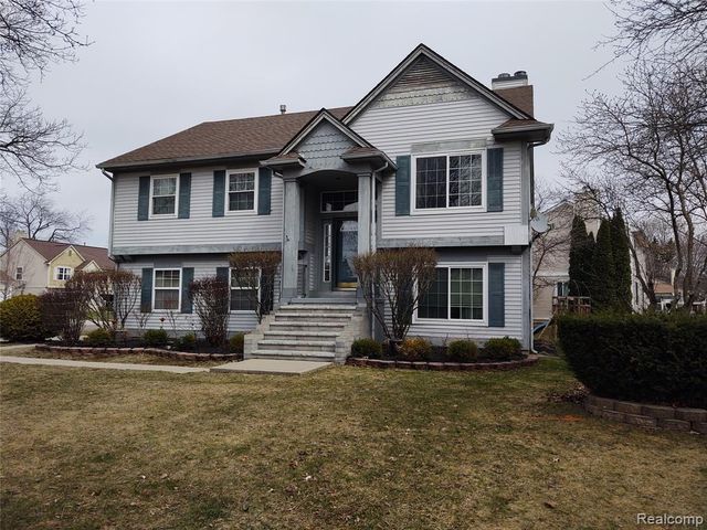 1432 Pond View Court, Wixom, MI 48393