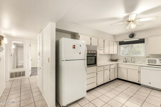 10431 W TUMBLEWOOD Drive, Sun City, AZ 85351