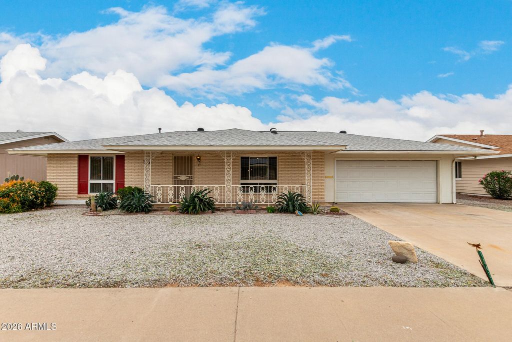 10431 W TUMBLEWOOD Drive, Sun City, AZ 85351