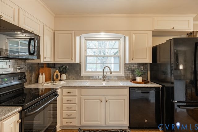 1203 Fifth Ave, Farmville, VA 23901