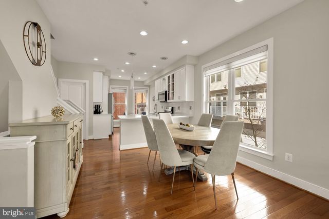 920 4TH ST SE, Washington, DC 20003