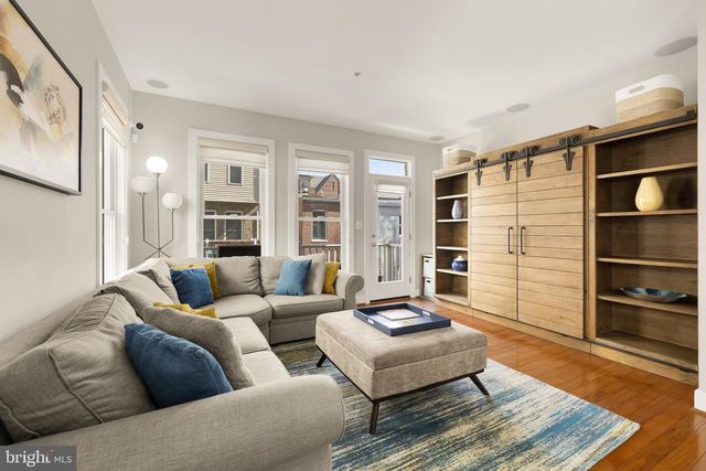 920 4TH ST SE, Washington, DC 20003